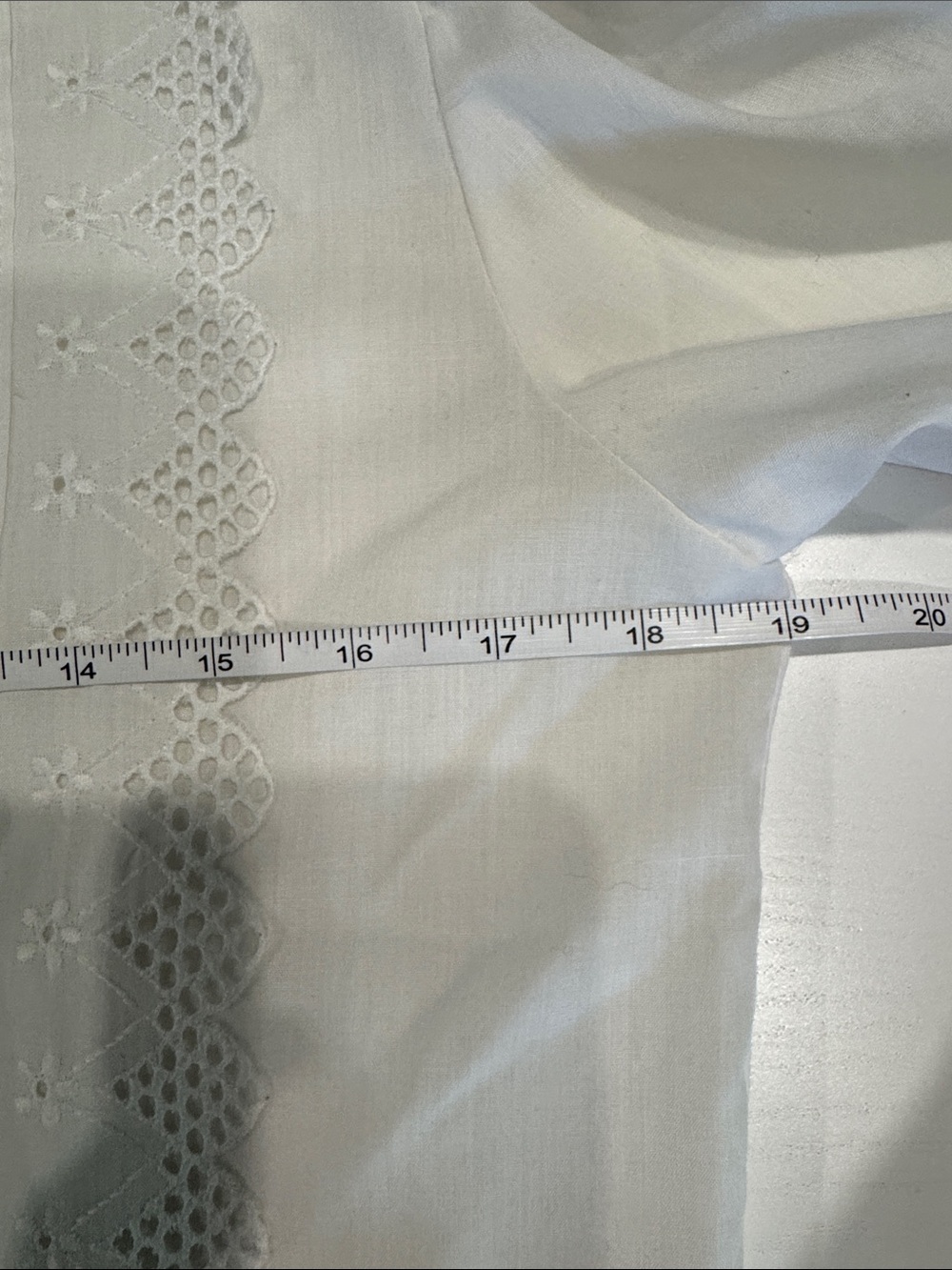 Vintage White Eyelet Trim Blouse Size S/M - Picture 5 of 9